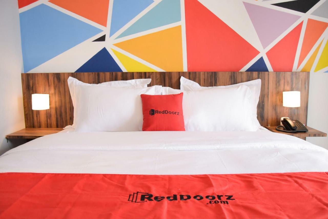 Reddoorz Plus Near Unimed Medan Extérieur photo